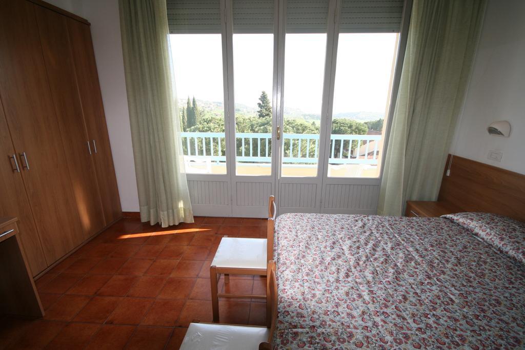 Albergo Le Sorgenti Chianciano Terme Habitación foto